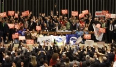 aprovacao_PNE-28-05-14